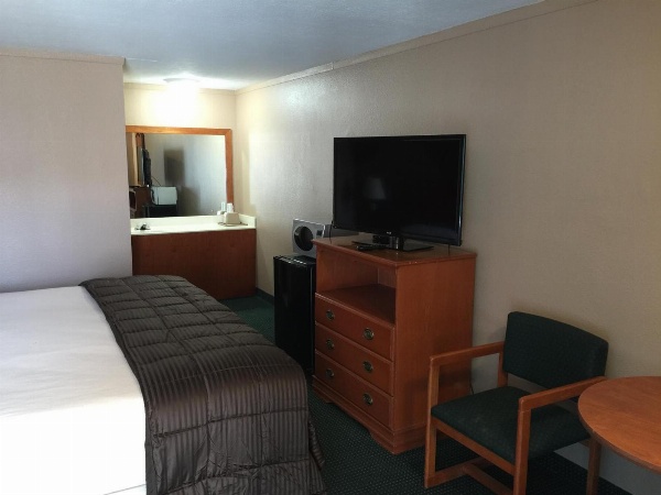 Budget Inn - Saint Robert image 2