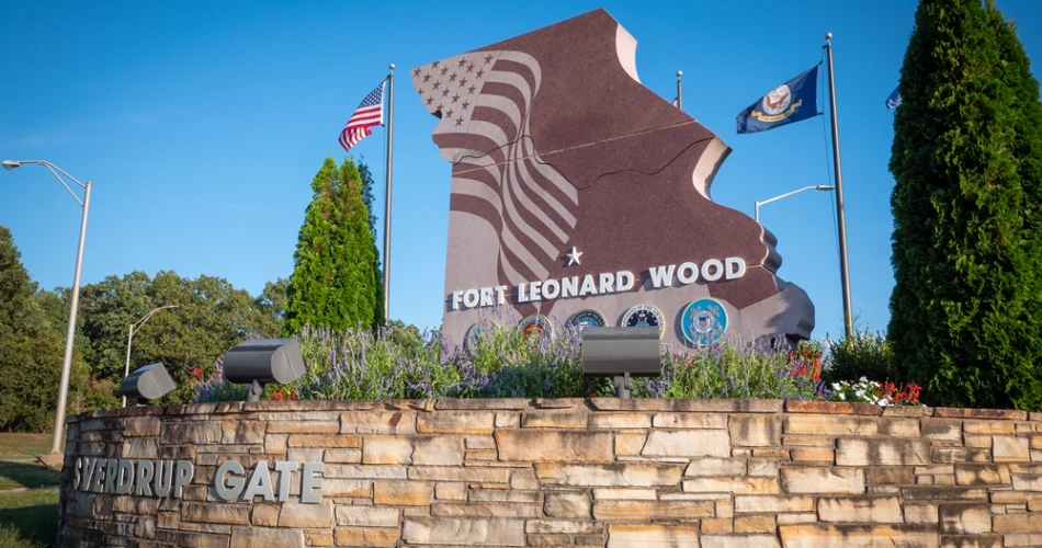 San Roberto, MO. Lo que se conoce y por qué los viajeros lo visitan.