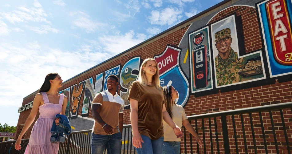 San Roberto, MO. Lo que se conoce y por qué los viajeros lo visitan.