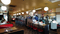 Breakfast near Budget Inn - Saint Robert